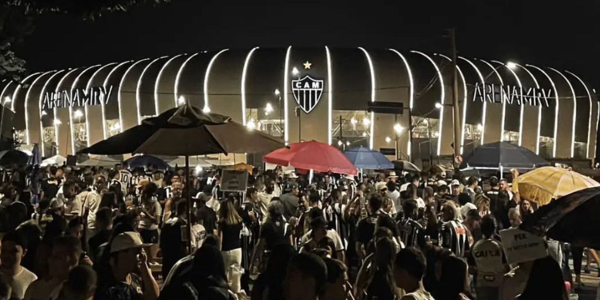 atlético mg reduz dívida para r$ 1,3 bilhão, mas juros ainda custam quase r$ 130 milhões anuais