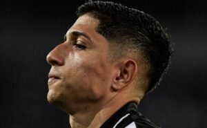 savarino sente desconforto e será desfalque para o botafogo na libertadores