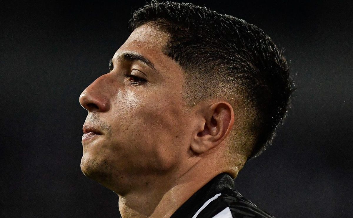 savarino sente desconforto e será desfalque para o botafogo na libertadores