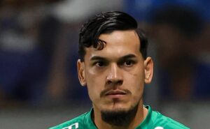 futebol Árabe desiste de vez de gomez e leila muda estratégia do palmeiras no mercado