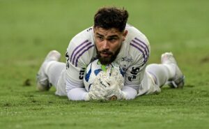 entre matheus cunha e rossi, tite toma decisão e define goleiro titular do flamengo em 2024