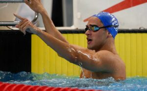 natação: nick albiero consegue índice olímpico nos 200m borboleta para os jogos de paris