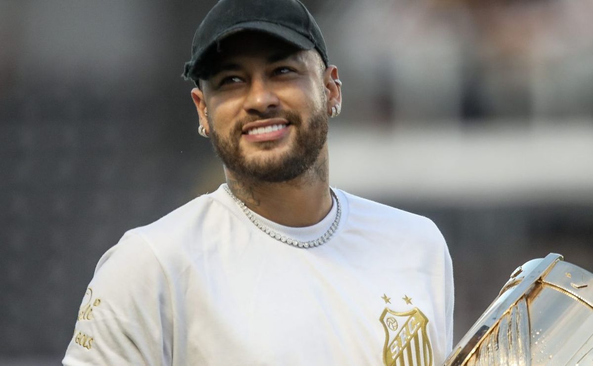 neymar gera influência e santos avança em negociação para trocar umbro por puma; entenda a negociação