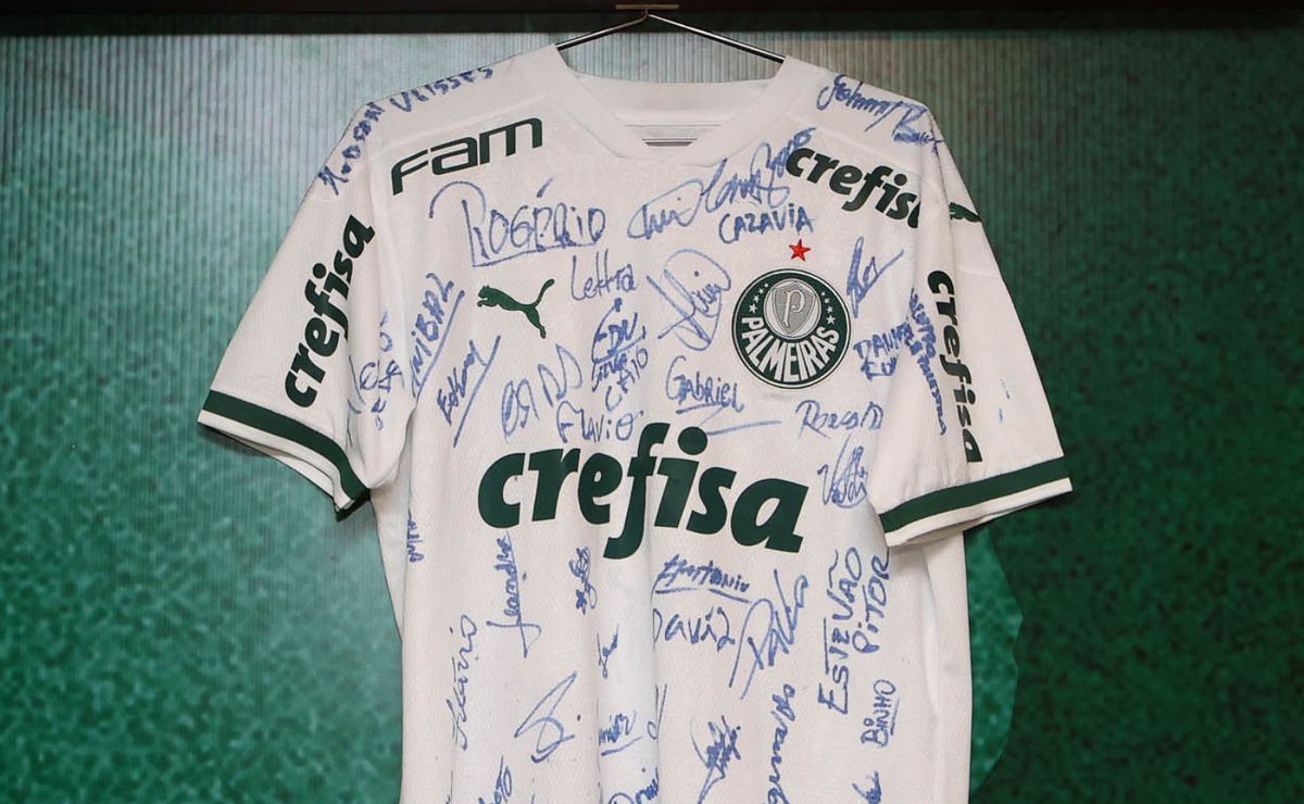 diretor de marketing do palmeiras sonha com camisa de jogos com apenas uma marca em 2025: "fica muito bonita"