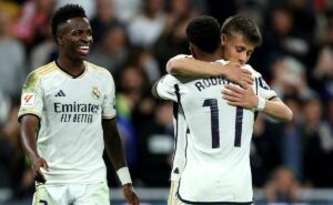 vinicius, rodrygo, eder militão e valverde estarão representando a copa américa na final da champions league