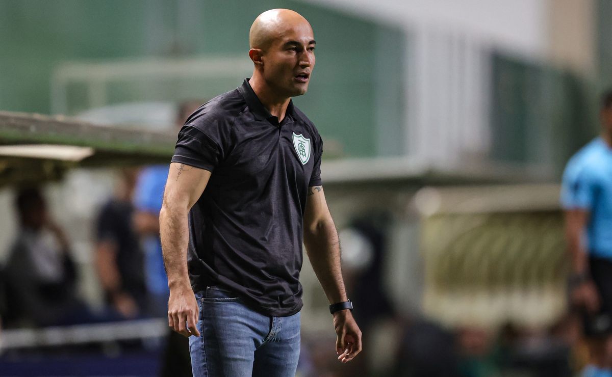 cauan almeida, treinador do américa mg, analisa santos: "favoritos ao título"