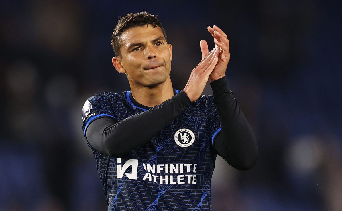 surreal: torcida do chelsea faz festa incrível na despedida de thiago silva; veja as fotos