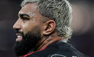 punição: gabigol não veste mais a camisa 10 do flamengo em competições possíveis de alteração numeral 