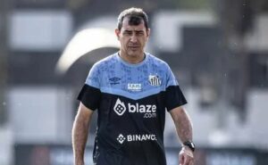 carille esboça time titular para o jogo do santos contra o amazonas; veja titulares