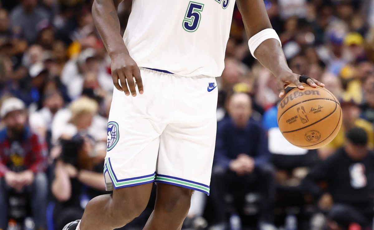 em busca de final inédita, timberwolves encaram mavericks na nba