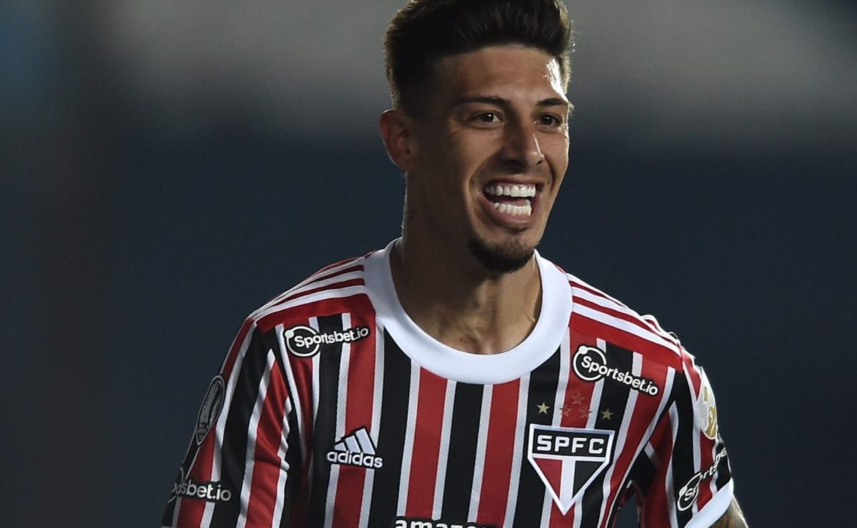 rigoni quer jogar no são paulo e diretoria descarta fazer investimento no atacante 