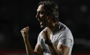 zubeldía vai testar reforços caseiros para lugar de pablo maia no são paulo