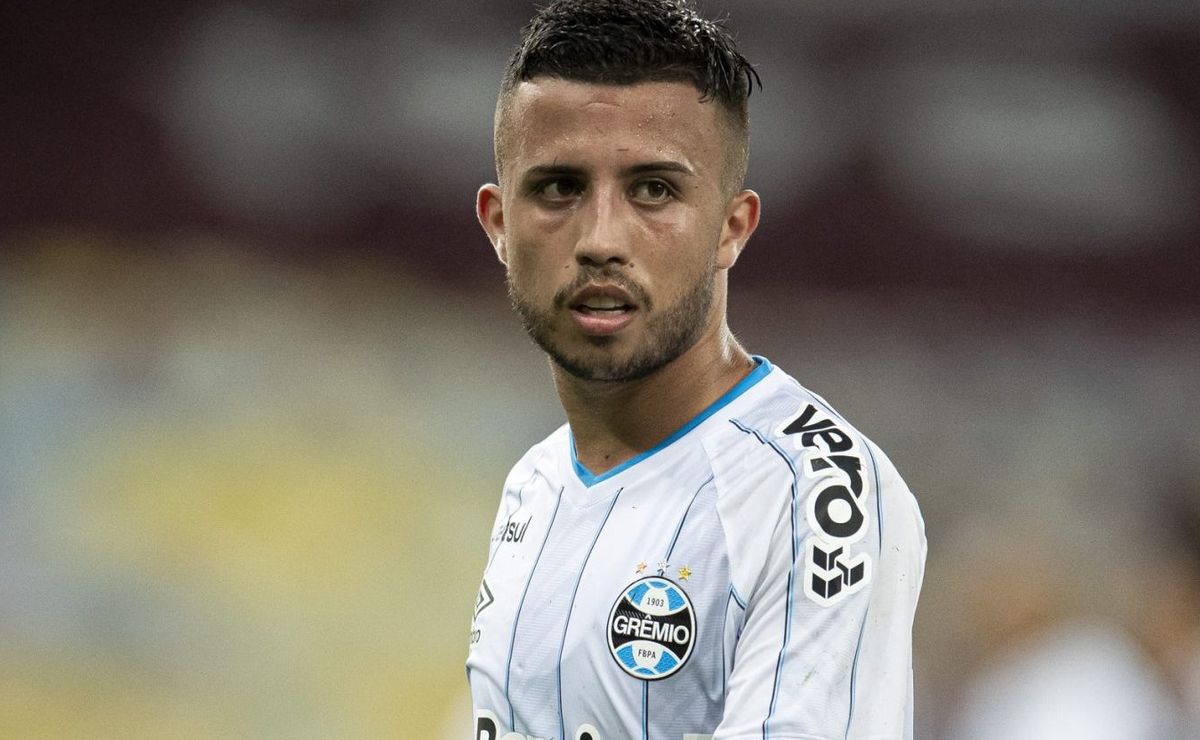 vale r$ 67 milhões: negociação de matheus henrique pode gerar fortuna nos cofres do grêmio; veja como