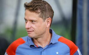 cruzeiro quer manter 13 anos de invencibilidade sobre atlético go