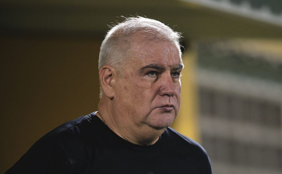 saída de rubão faz augusto melo definir substituto no corinthians; entenda!