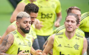 filipe luís aconselha gabigol em momento polêmico no flamengo: "quanto menos falar melhor"