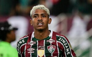 diniz prega confiança em john kennedy no fluminense: "muita vontade de ajudar"