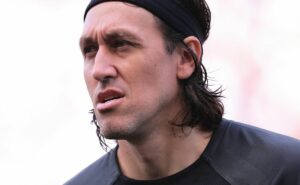 cássio decide que vai deixar o corinthians e comunica diretoria; augusto melo tenta reverter situação