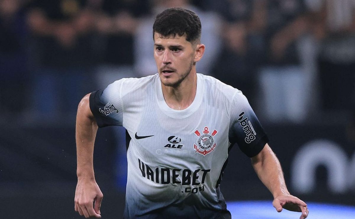 hugo recebe muitos elogios e corinthians pode confirmar saída de matheus bidu