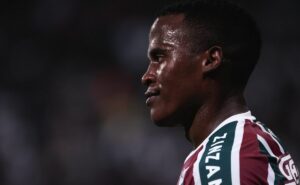 notícia incrível: Árias consegue liberação para jogar a libertadores antes de se apresentar à seleção