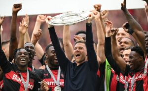 bayer leverkusen entrou na lista: veja times que conquistaram um campeonato nacional invicto na europa