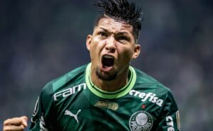 rony admite incômodo com reserva no palmeiras, mas nega crise: "vão ter que me engolir muito"