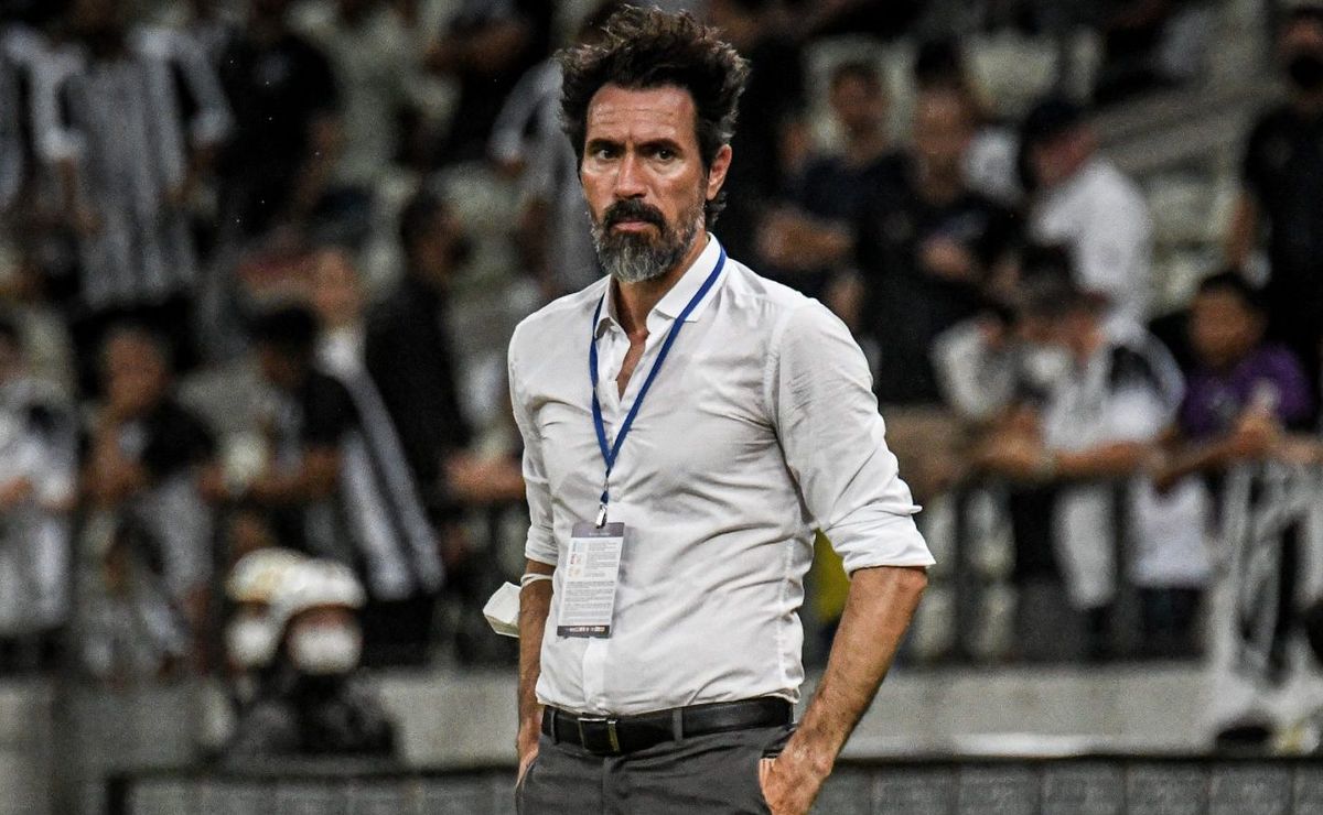 mais uma negativa: vasco vai atrás de eduardo dominguez, do estudiantes, mas é rejeitado