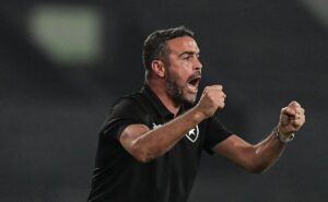 análise: prestes a completar um mês de trabalho, artur jorge mudou a cara do botafogo