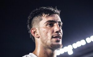 pedrinho se incomoda com lesão e dobra presença no dm do santos