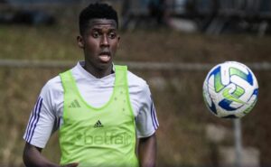 jhosefer é novidade entre relacionados para partida do cruzeiro pelo brasileirão série a 2024