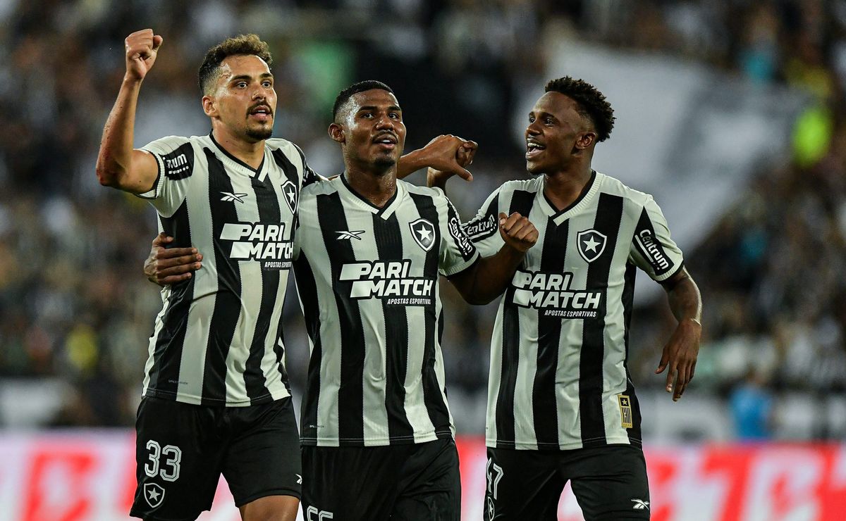 botafogo bate o vitória no nilton santos e saí na frente na copa do brasil