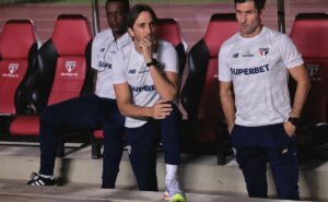 barcelona tropeça no fim de semana antes de enfrentar são paulo na liberta