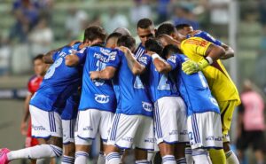 cruzeiro e universidad católica são as equipes com mais jogos sem sofrer gols na sul americana