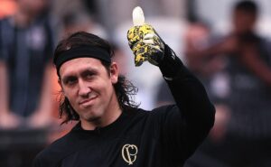 cássio é especulado no cruzeiro após ir para o banco do corinthians e verdade é exposta