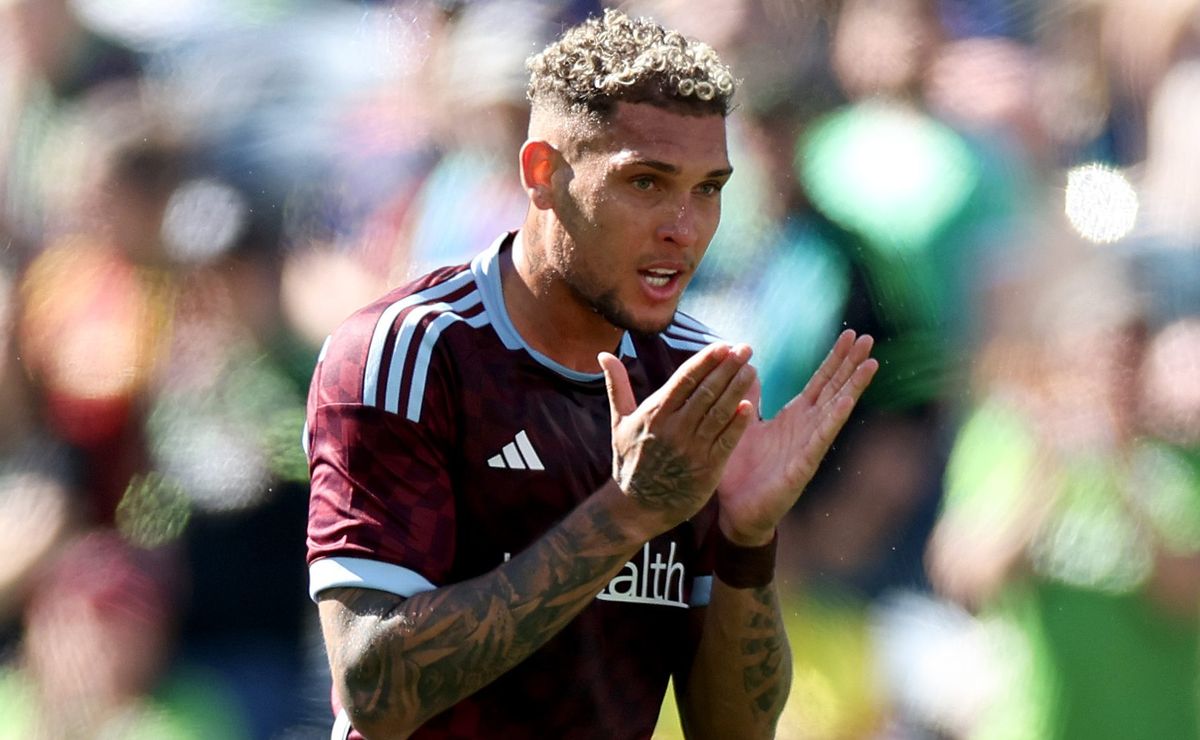 colorado rapids abre negociação para comprar rafael navarro por r$ 26 milhões; palmeiras quitará dívida com crefisa
