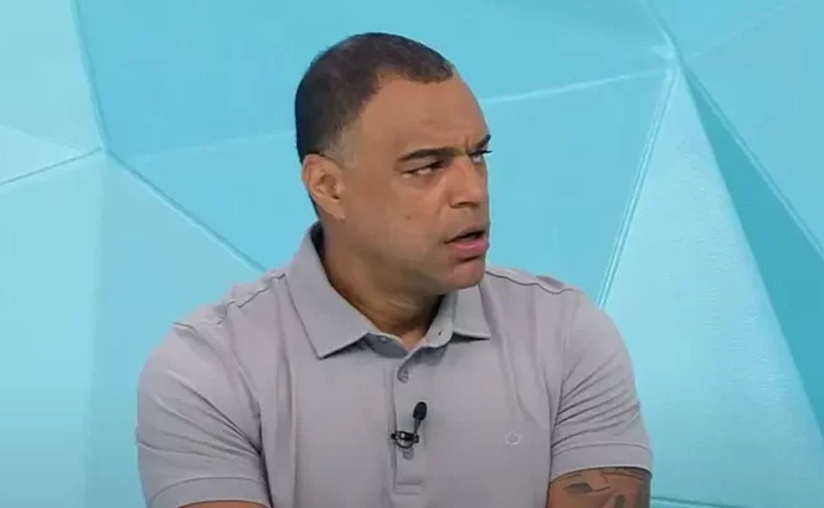 denílson rebate declaração de abel ferreira sobre jogar no allianz e questiona rodízio de dupla