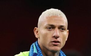 jorge nicola vê chance pequena do palmeiras contratar richarlison; salário dificulta o negócio