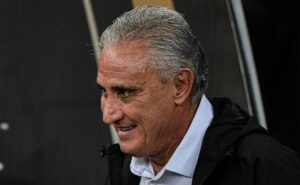 contra quem o flamengo pode jogar e decidir no maracanã na libertadores?