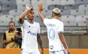 por conta de fortes chuvas na região do rio grande do sul, cbf determina adiamento de partida entre internacional e cruzeiro