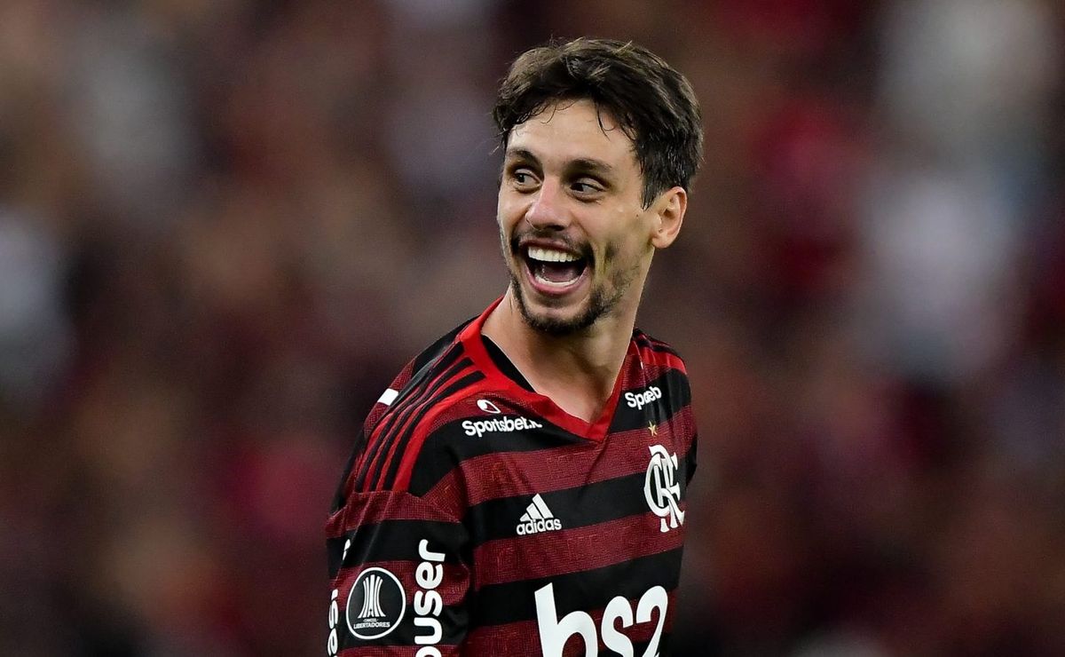 rodrigo caio está assinando com rival do flamengo na libertadores