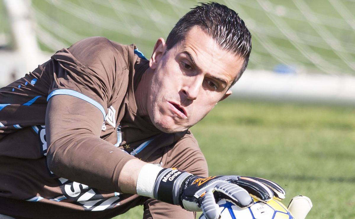 após negativa do santos, marcelo grohe está acertando com novo clube