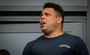 ronaldo diz não trocar títulos no cruzeiro por uma champions league