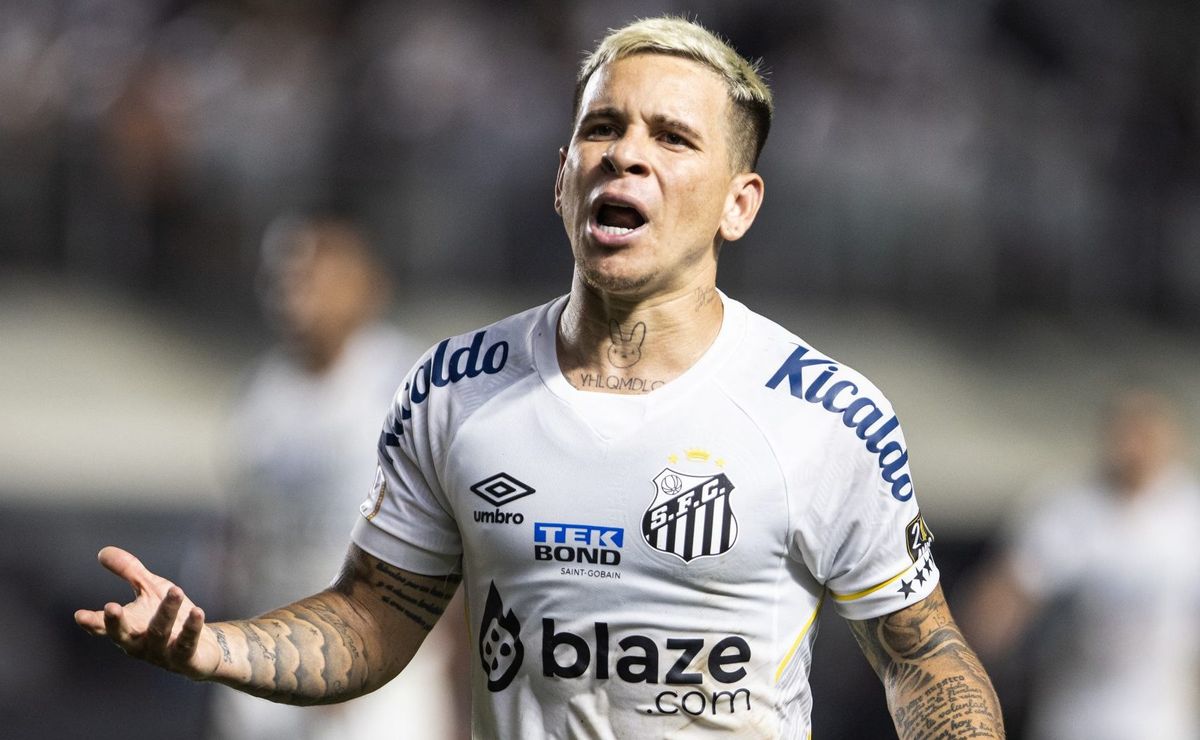 santos pode sofrer novo transfer ban por débitos sobre soteldo, jean lucas e +3