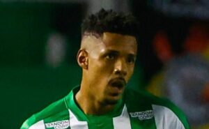 são paulo monitora caíque, mas só vai tomar decisão sobre contratação em julho