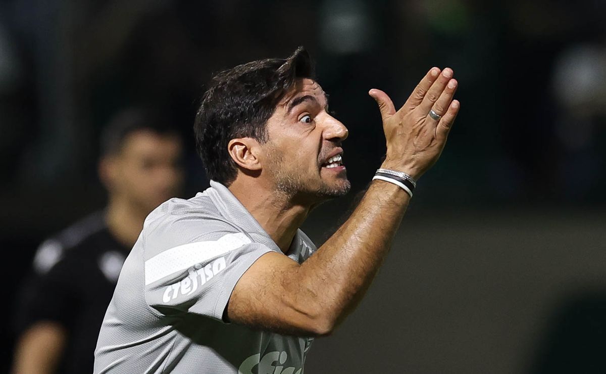 abel reclama de palmeiras jogar em barueri e avisa: "se não jogarmos no allianz, não me cobrem para ser campeão"