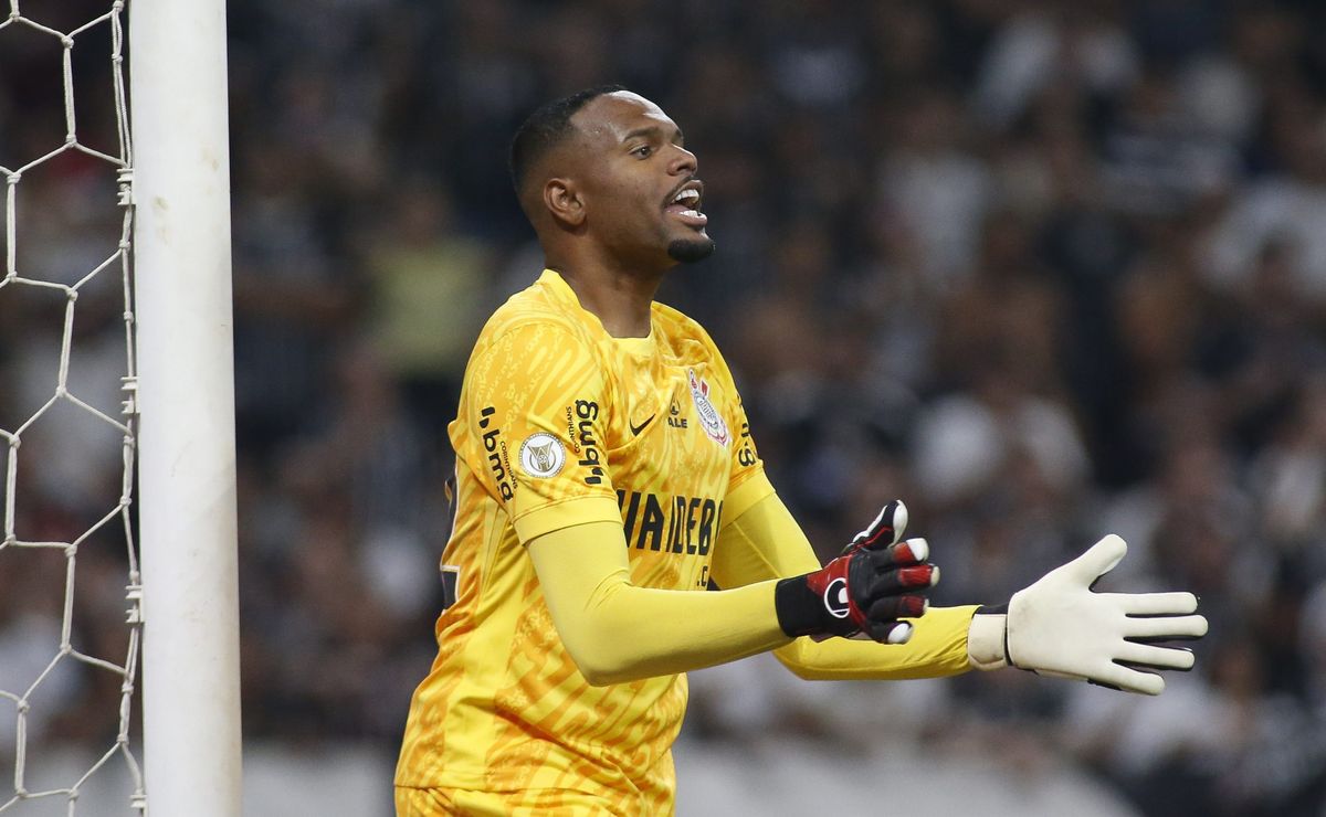 fiel elogia carlos miguel em vitória do corinthians: "muita segurança"