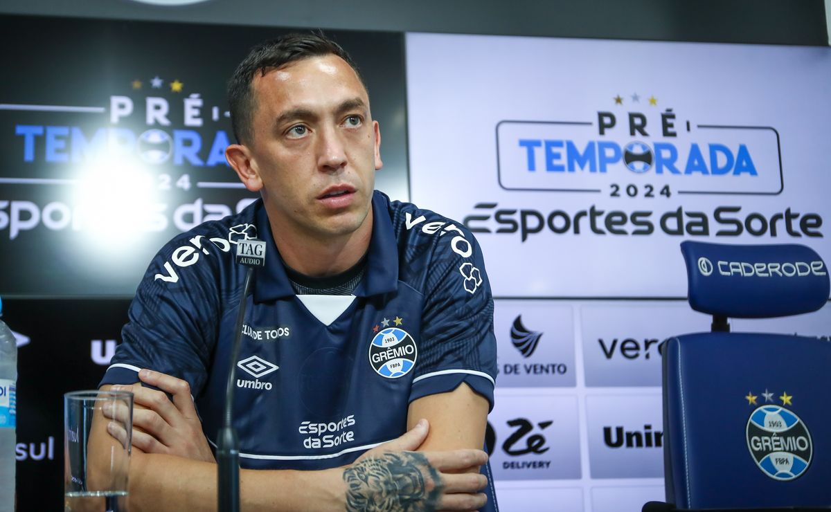 chuvas no rs: marchesín, do grêmio, diz que é ‘falta de respeito’ continuidade do futebol