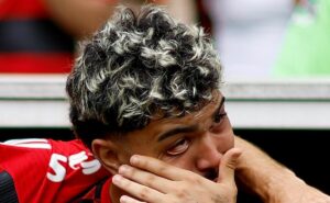 r$ 1,3 milhão: gabigol tem proposta para assinar pré contrato e deixar o flamengo