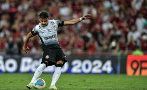 nova camisa do corinthians divide torcedores pelas redes sociais