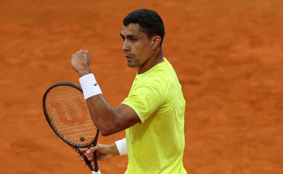 thiago monteiro segue fazendo história e chega às oitavas do masters 1000 de roma: veja onde assistir o jogo ao vivo